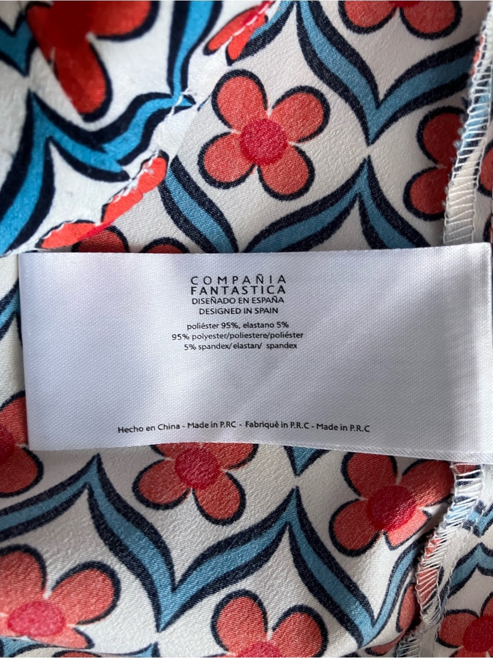 Compania Fantastica Short Sleeve Blouse With Prints - Picture 5 of 6